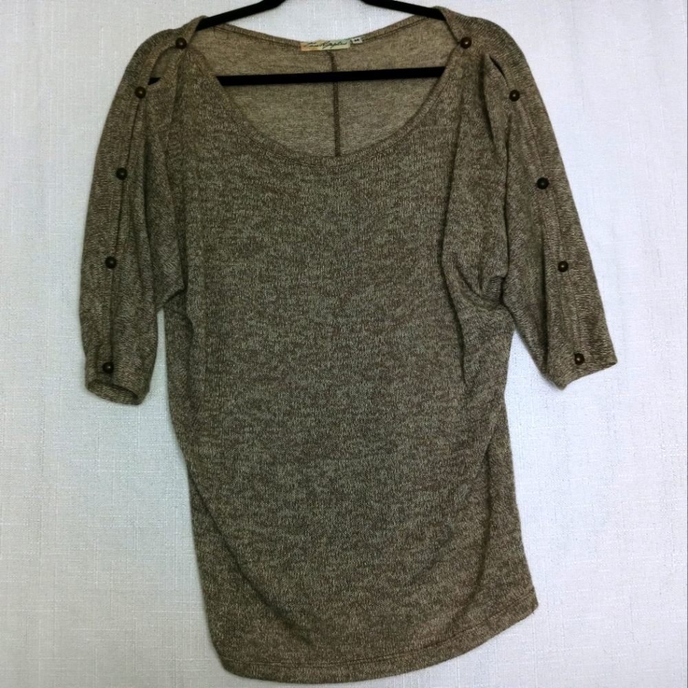 Teva Apples sweater size medium tan